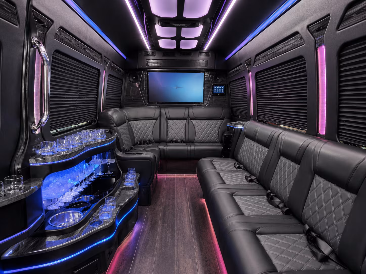 denver sports shuttles up i 25 for broncos nuggets avalanche and rockies games